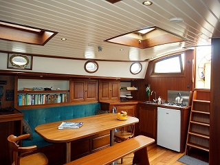 Lemsteraak  Bries Salon